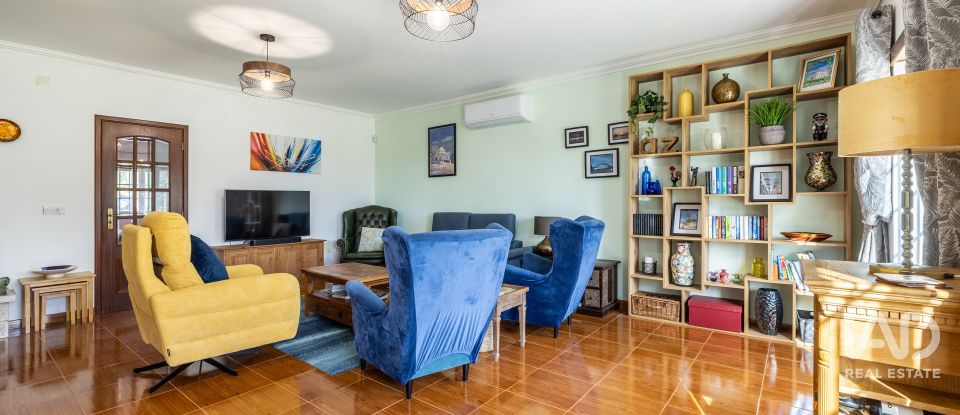 Maison T3 à Caldas da Rainha - Santo Onofre e Serra do Bouro de 135 m²