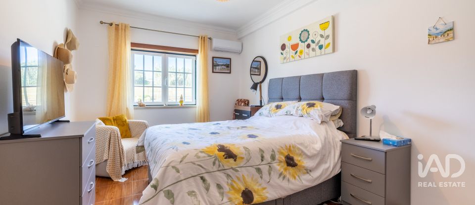 Maison T3 à Caldas da Rainha - Santo Onofre e Serra do Bouro de 135 m²