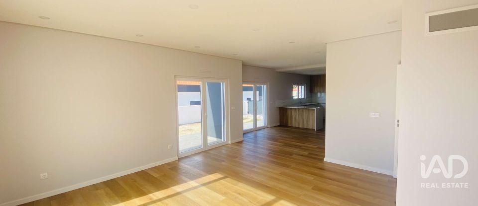 Maison T4 à Ericeira de 139 m²