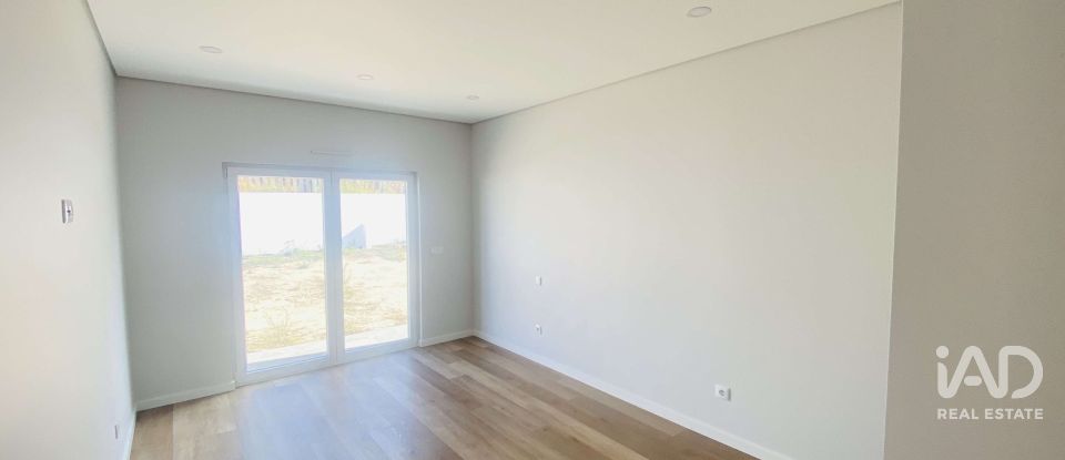 Maison T4 à Ericeira de 139 m²