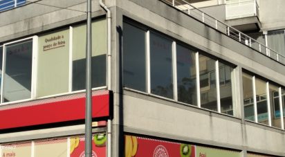 Boutique/Local commercial à Fervença de 121 m²