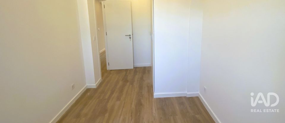 Apartamento T2 em Santa Iria de Azoia, São João da Talha e Bobadela de 62 m²