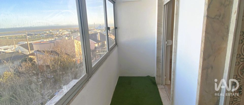 Apartamento T2 em Santa Iria de Azoia, São João da Talha e Bobadela de 62 m²