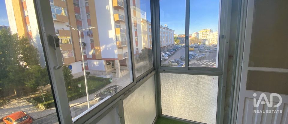 Apartamento T2 em Santa Iria de Azoia, São João da Talha e Bobadela de 62 m²