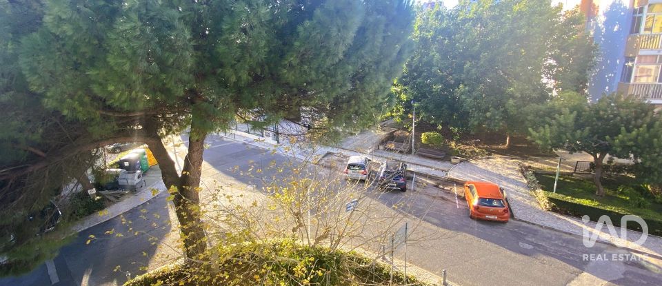 Apartamento T2 em Santa Iria de Azoia, São João da Talha e Bobadela de 62 m²