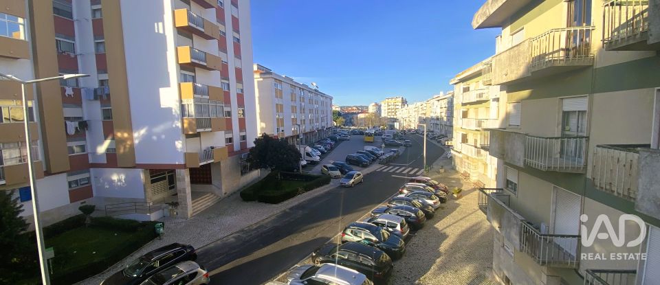 Apartamento T2 em Santa Iria de Azoia, São João da Talha e Bobadela de 62 m²