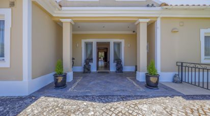 Farm T4 in Santa Bárbara de Nexe of 400 m²