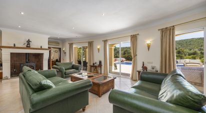 Farm T4 in Santa Bárbara de Nexe of 400 m²