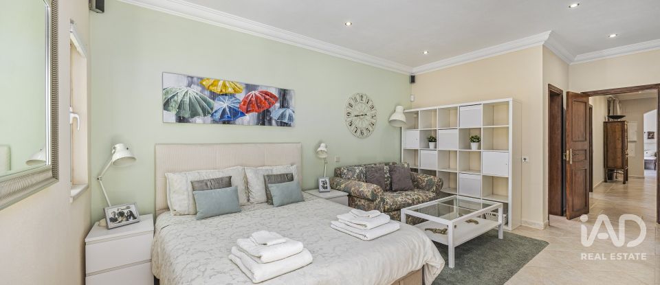 Quinta T4 em Santa Bárbara de Nexe de 400 m²