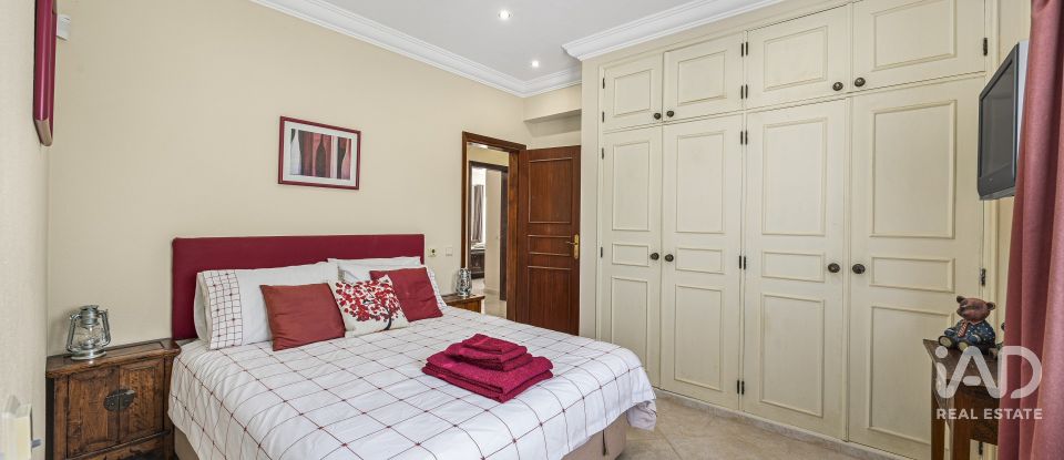 Quinta T4 em Santa Bárbara de Nexe de 400 m²