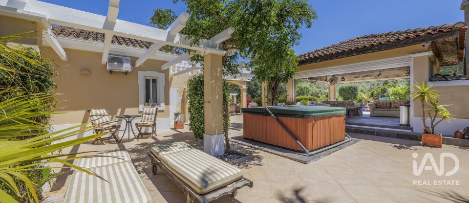 Quinta T4 em Santa Bárbara de Nexe de 400 m²