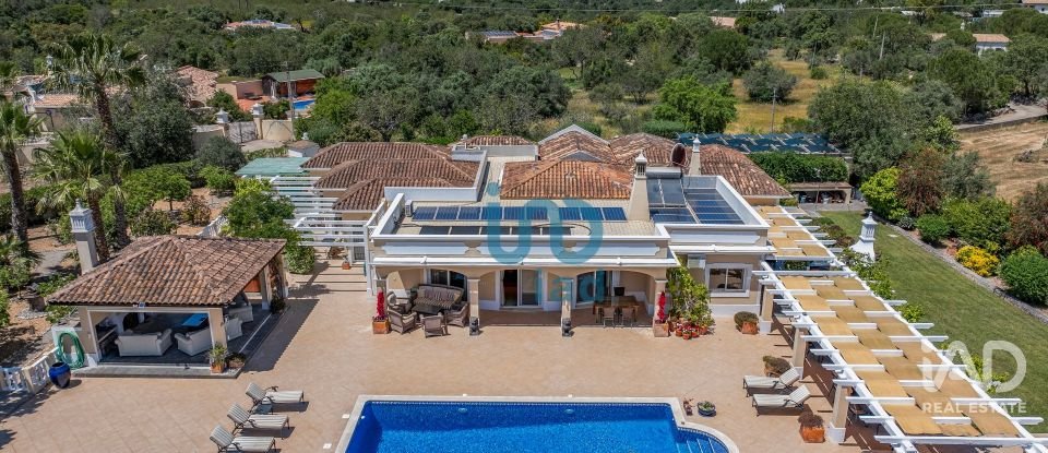 Quinta T4 em Santa Bárbara de Nexe de 400 m²