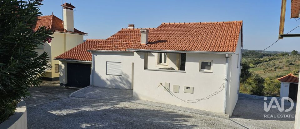 Moradia T3 em Cabreiros e Albergaria da Serra de 140 m²