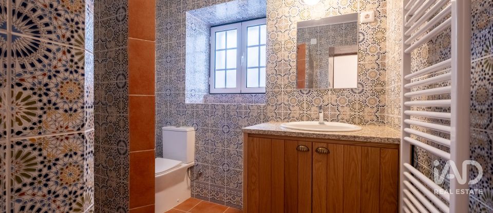 House T5 in Benfeita of 156 m²