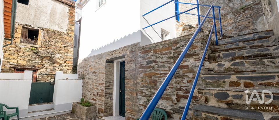 House T5 in Benfeita of 156 m²