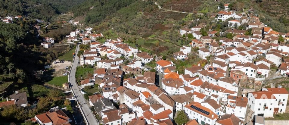 House T5 in Benfeita of 156 m²