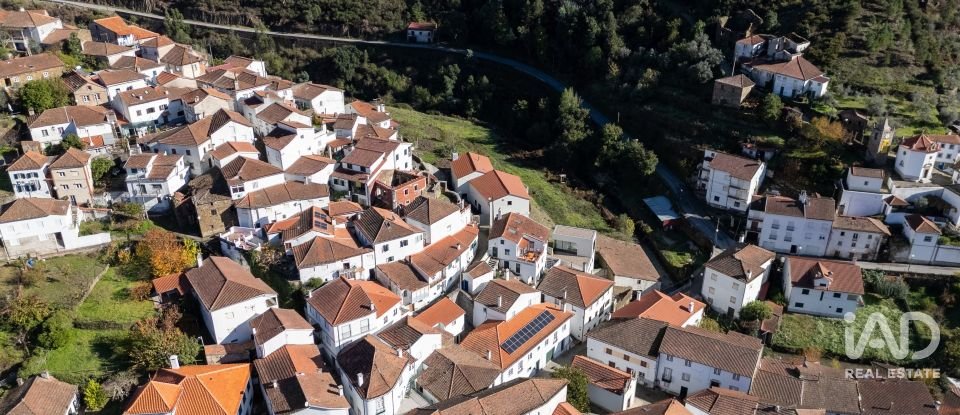 House T5 in Benfeita of 156 m²