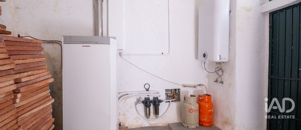 House T5 in Benfeita of 156 m²