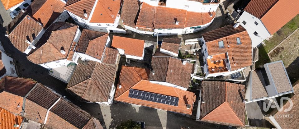 House T5 in Benfeita of 156 m²