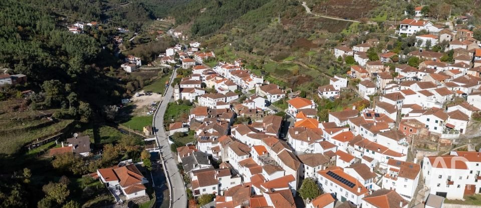 House T5 in Benfeita of 156 m²