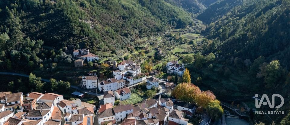 House T5 in Benfeita of 156 m²