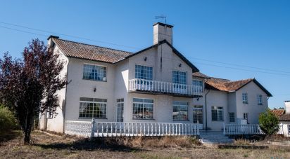 Maison T4 à Figueira de Lorvão de 691 m²