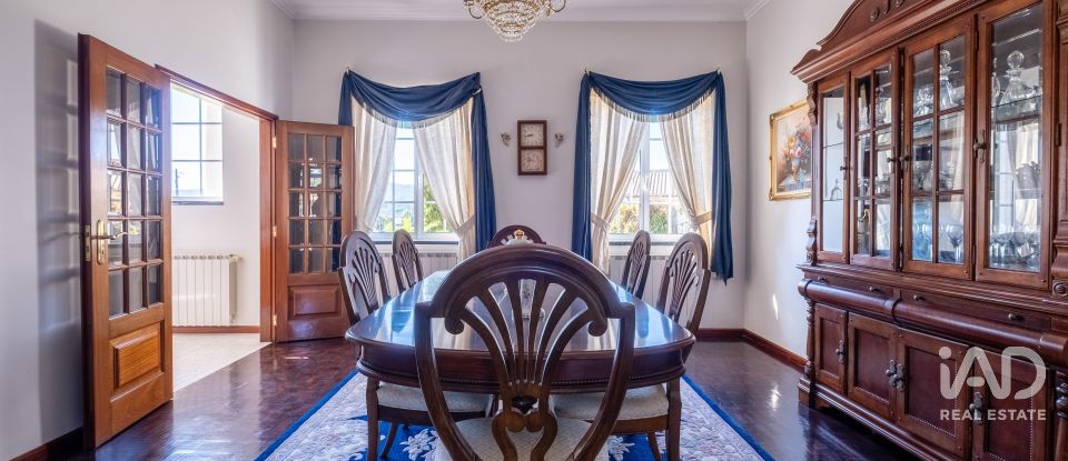 Moradia T4 em Figueira de Lorvão de 691 m²