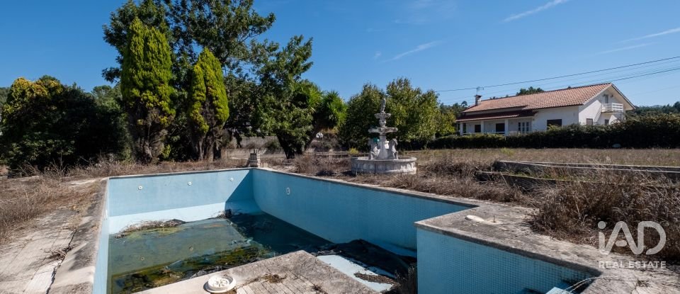 Moradia T4 em Figueira de Lorvão de 691 m²