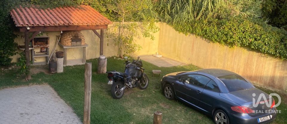 Moradia T3 em Bustos, Troviscal e Mamarrosa de 133 m²