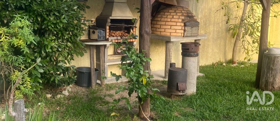 Moradia T3 em Bustos, Troviscal e Mamarrosa de 133 m²