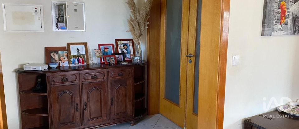 Moradia T3 em Bustos, Troviscal e Mamarrosa de 133 m²