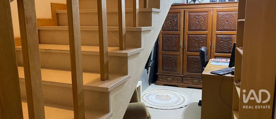 Moradia T3 em Bustos, Troviscal e Mamarrosa de 133 m²