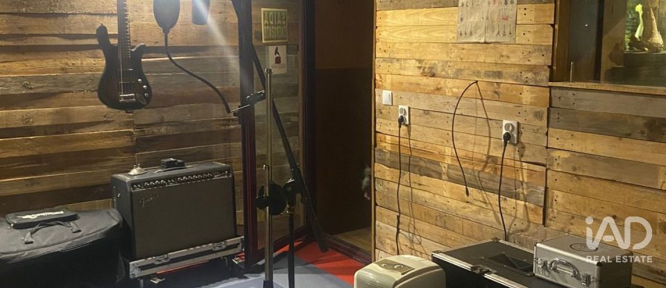 Moradia T3 em Bustos, Troviscal e Mamarrosa de 133 m²