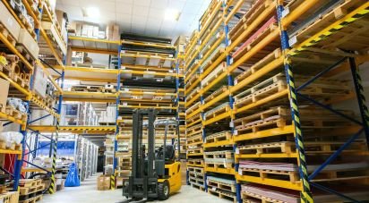 Hangar à Azinhaga de 591 m²