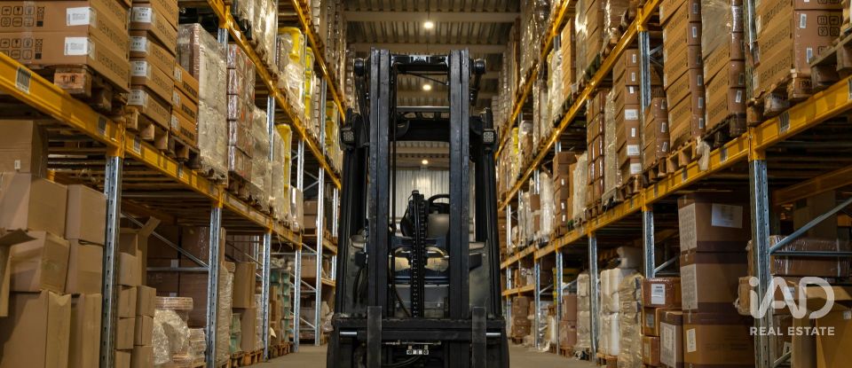 Hangar à Azinhaga de 591 m²