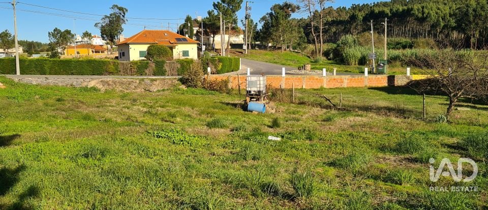 Terreno urbano em Campelos e Outeiro da Cabeça de 1 268 m²