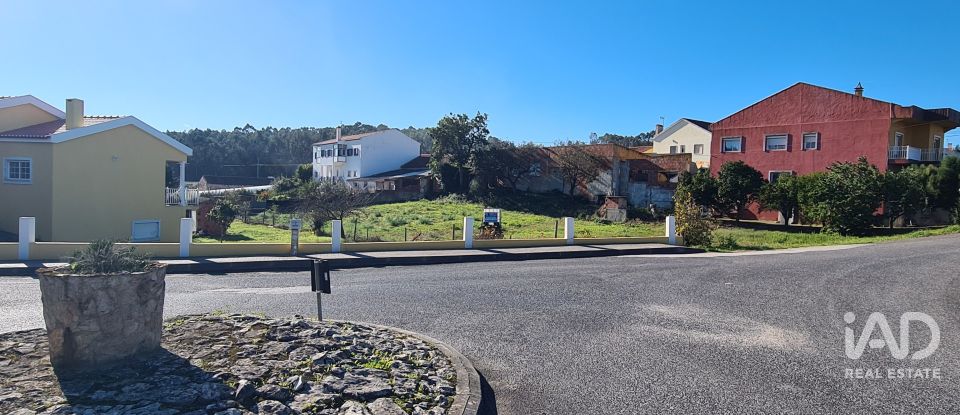 Terreno urbano em Campelos e Outeiro da Cabeça de 1 268 m²