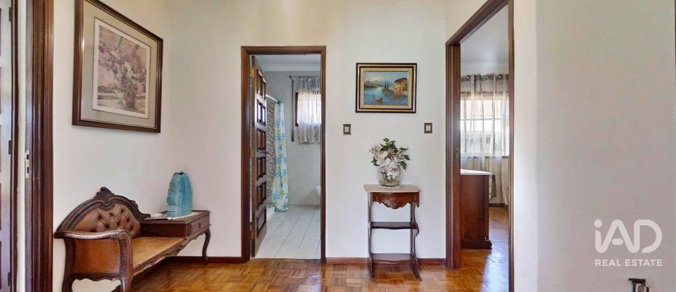 Casa com espaço comercial T4 em Águas Santas de 400 m²