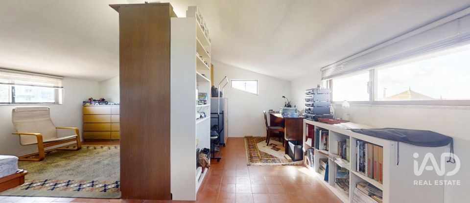 Casa com espaço comercial T4 em Águas Santas de 400 m²