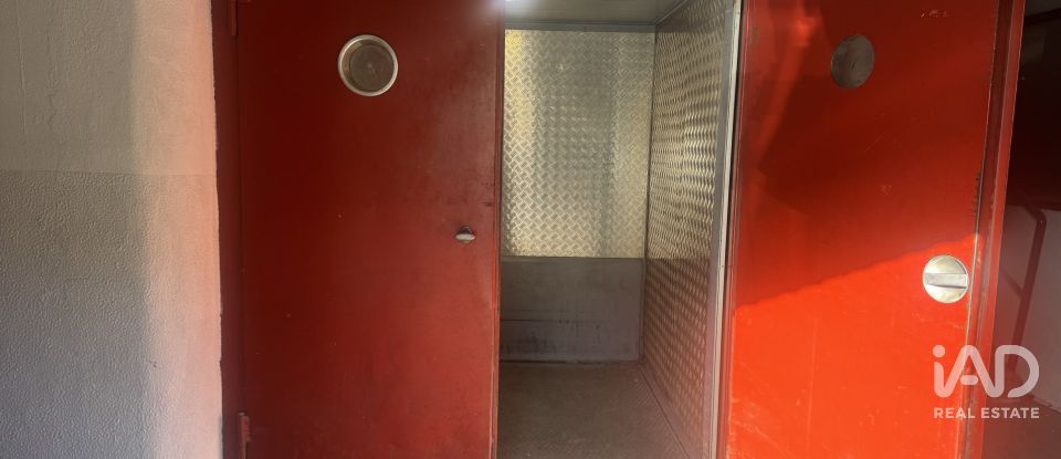 Hangar em Camarate, Unhos e Apelação de 2 150 m²