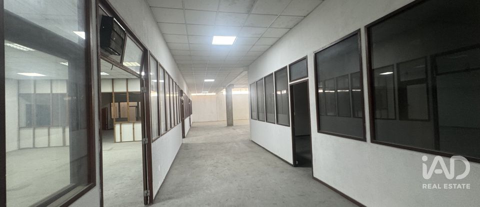 Hangar em Camarate, Unhos e Apelação de 2 150 m²