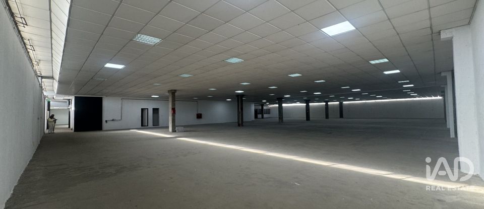 Hangar em Camarate, Unhos e Apelação de 2 150 m²