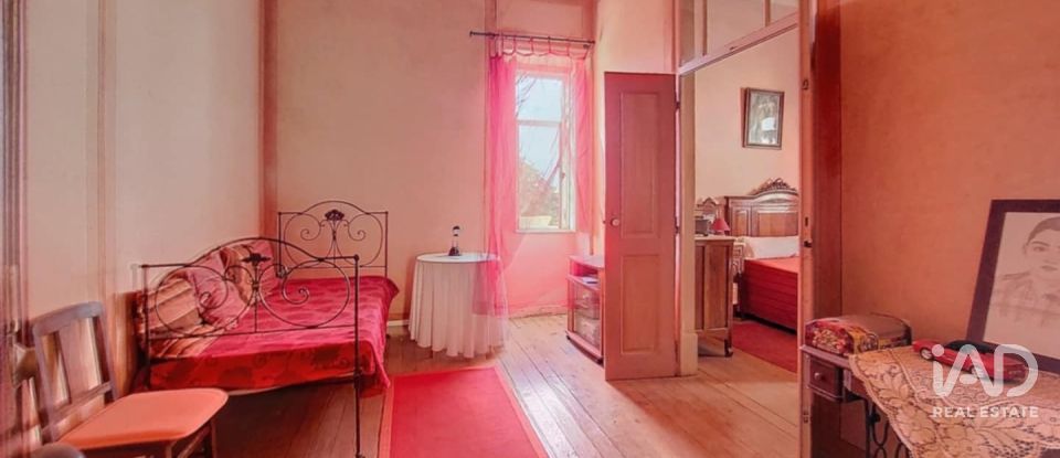 House T5 in Paderne of 160 m²