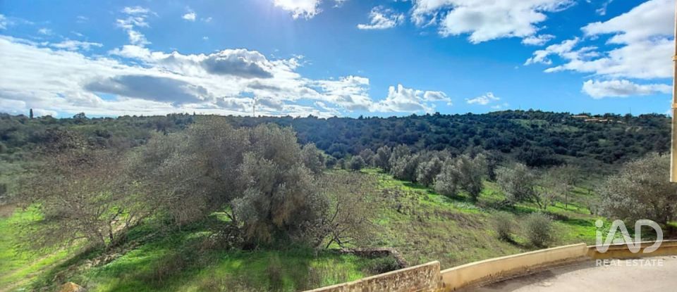 House T5 in Paderne of 160 m²