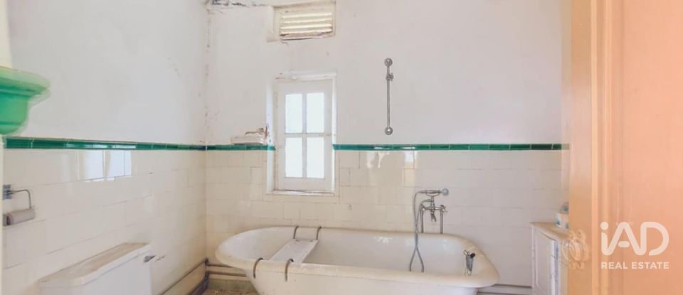 House T5 in Paderne of 160 m²