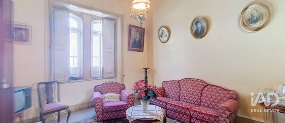 House T5 in Paderne of 160 m²