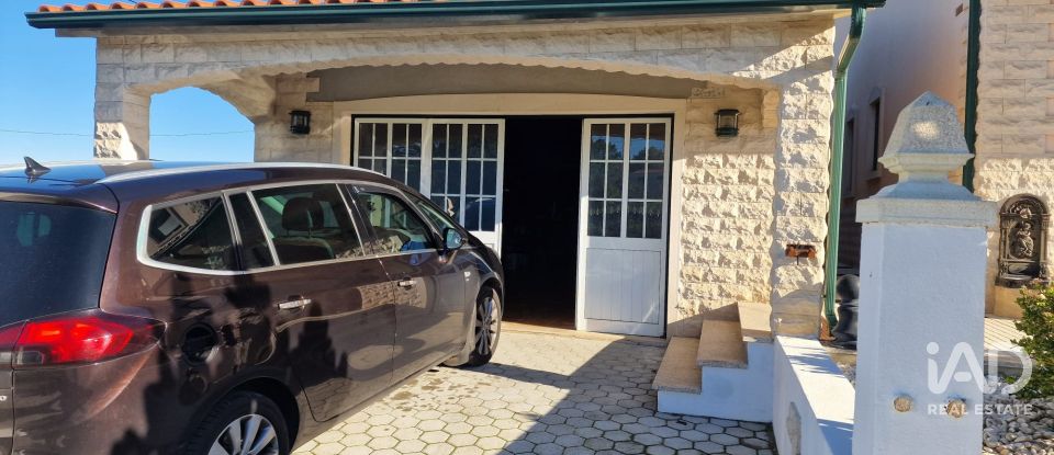 Moradia T5 em Arega de 245 m²