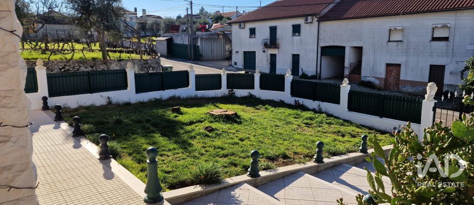 Moradia T5 em Arega de 245 m²