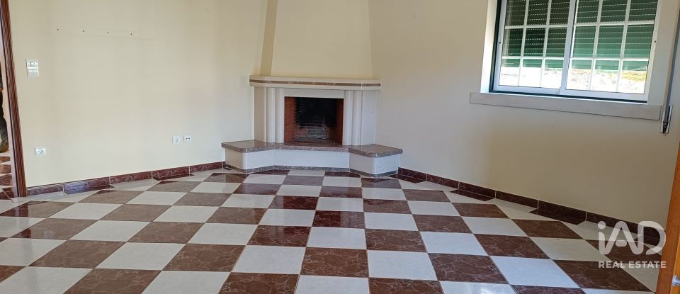 Moradia T5 em Arega de 245 m²