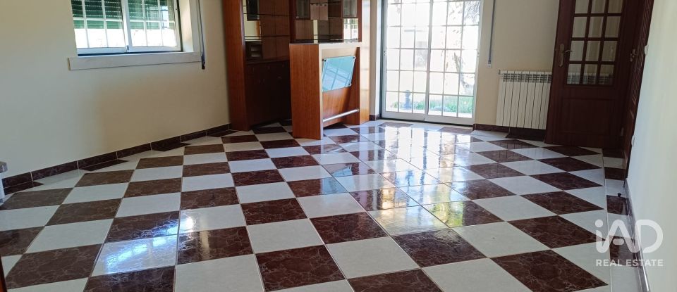 Moradia T5 em Arega de 245 m²